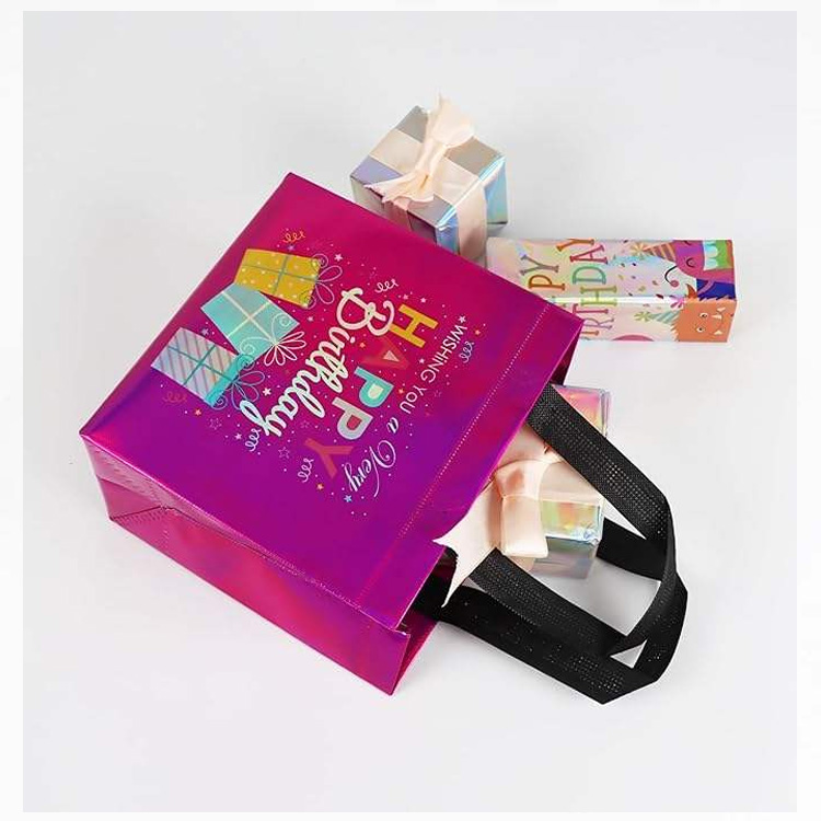 Vícevelikostní barevně sladěné narozeninové tašky z netkané textilie