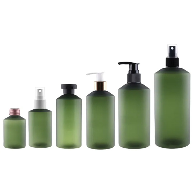 Šikmé ramenní matné zelené toner šampon láhev