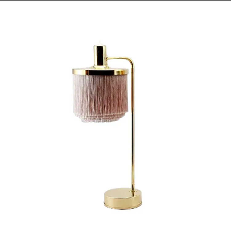 Postmoderní kreativní růžová stolní lampa s princeznou